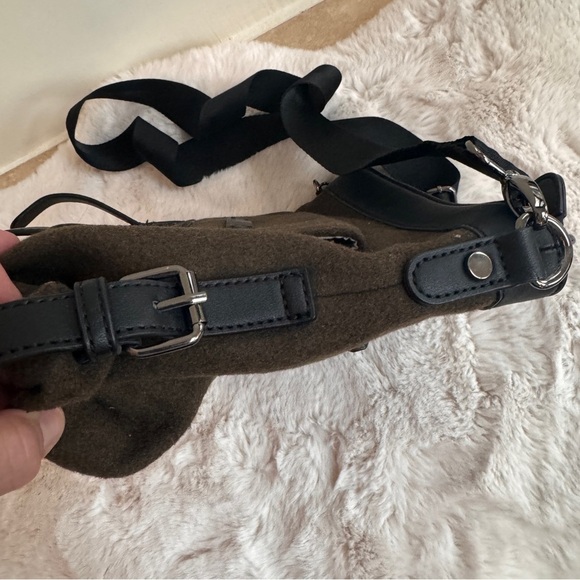 Sherpani Brown Felted Shoulder Bag Adjustable Strap Tassel Accent Small - Picture 6 of 13